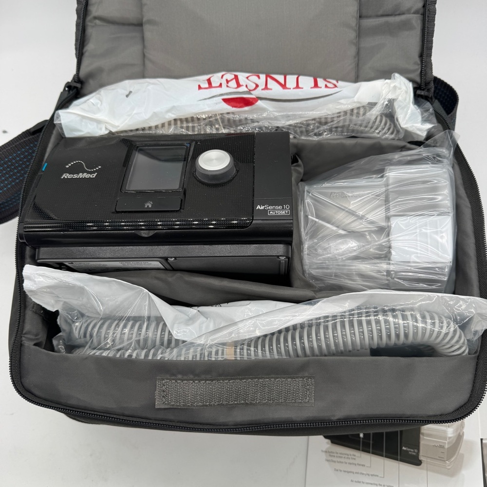 Airsense 10 Auto Bundle with Bag